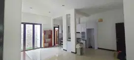Di Jual Rumah 2 Lantai Siap Huni Di Grand Sharon Residence
