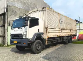 MURAH Isuzu Giga FVM34U tronton 6x2 Wingbox 245ps 2019 bok wing box