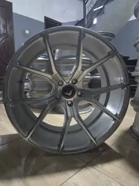 Velg R20 pcd 5x114 lebar 85/10 et40/42