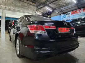 Accord Vtil 2.4 a/t 2010 Dp 5 jt ang 3,7