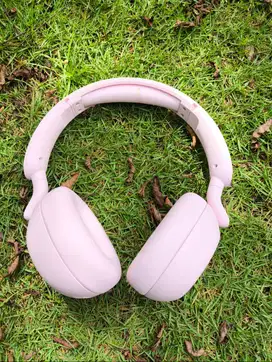 Headphones Wireless Sudio R3 Warna Pink Cocok Untuk Mendengarkan Musik