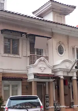Ready dijual dan disewakan Town House City Resort