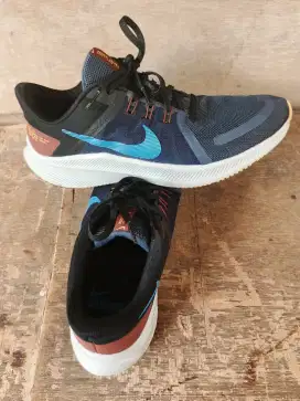 Jual sepatu Nike quest original legit size 45/29 cm bisa byar cod