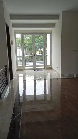 Dijual Rumah Di Icon Cosmo Hook, BSD  Luas Tanah 220 M2