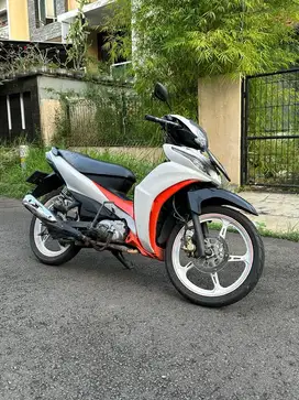 Dijual Cepat Yamaha Jupiter Z1 2014 Putih Oren Kondisi Apa Adanya