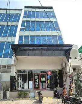 Ruko 5 Lantai di Pluit Kencana Raya, Hanya 5 Menit ke Tol Pluit