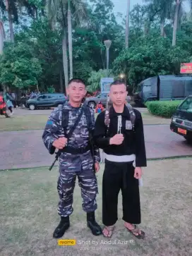 Mencari lowongan pekerjaan