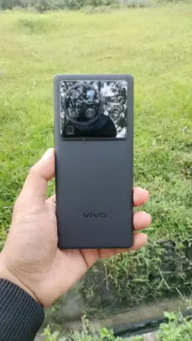 Vivo X80pro hape dan charger