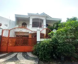 Rumah Bagus dan Luas Cocok utk Kantor atau Hunian Dekat Gandaria City