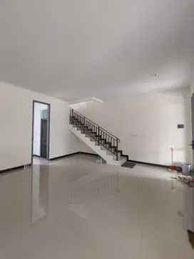 Dijual Rumah Baru Minimalis di Taman Kopo Indah 5