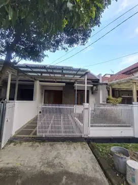 Rumah Sewa Siap Huni Batununggal Indah Cluster dekat Tol Buah Batu
