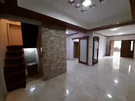 Di Jual rumah 2 lantai daerah Bintaro Sektor 5