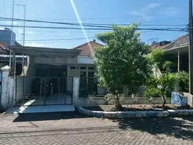 Jual rumah  Pondok tjandra jl jeruk