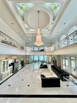 RUMAH MEWAH FULL MARMER BINTANG DIPONGGO SURABAYA
