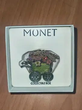 Monet Trinket Box
Flower Cart