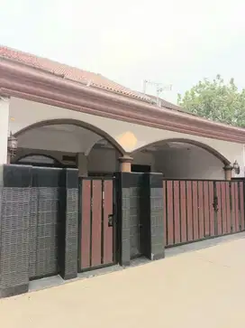 Dijual Cepat Rumah 2.5 Lantai di Perum Jatikramat Indah