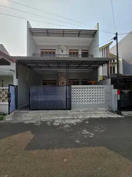Rumah baru siap huni dalam komplek elite billymoon pondok kelapa