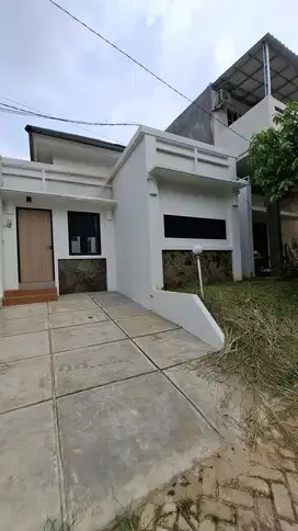 Rumah kranggan 800jtan like new siap huni