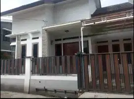 Dijual rumah cluster minimalis di Cipondoh luas 98m2 lokasi strategis