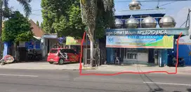 Ruang Usaha + Kost Lokasi Strategis Di Jl. DI. Panjaitan , Banjarsari
