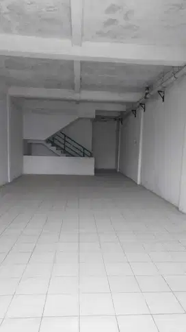 Ruko 4½ Lantai di Jalan Laksa Raya, Jembatan Lima