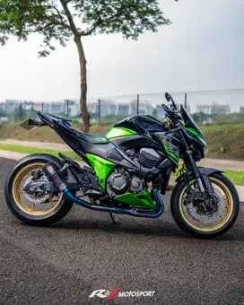Kawasaki Z800 nik 2013