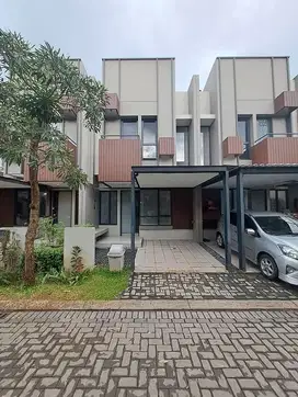 Harga Murah, Rumah siap huni, semi furnished, di Cluster Tabebuya BSD