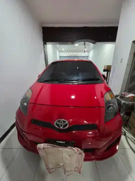 Toyota yaris 2013 TRD terlengkap