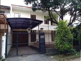 Rumah 2 Lantai Siap Huni Dalam Komplek Di Lebak Bulus Jaksel