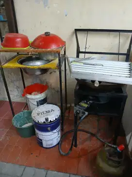 Dijual set lengkap usaha fried chicken/gorengan