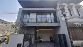 RUMAH 2 LANTAI ADA PRIVATE POOL DEKAT KAMPUS UIN JOGJA