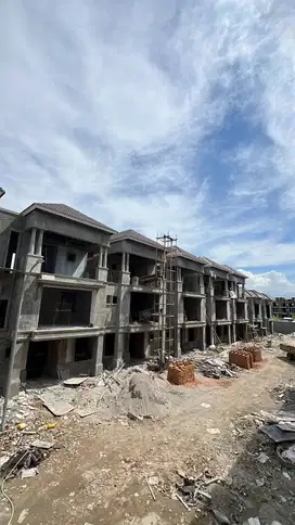 Dijual Hunian mewah di komplek jewel garden