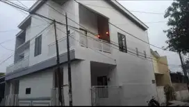 Dijual Rumah Huk Baru 2 Lantai di Kota Harapan Indah, Kota Bekasi