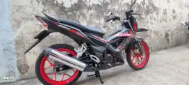Honda Sonic SE hitam 2024