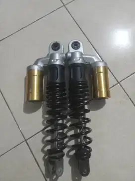 Shok breaker N Max original copotan.masih bagus