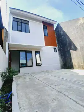 Rumah 2 Lantai Siap Huni di Jl.Haji Longkot Jatiluhur Jatiasih