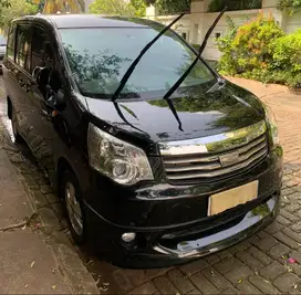 TOYOTA NAV1 A/T - TANGAN 1