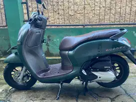 Scoopy prestige 2023