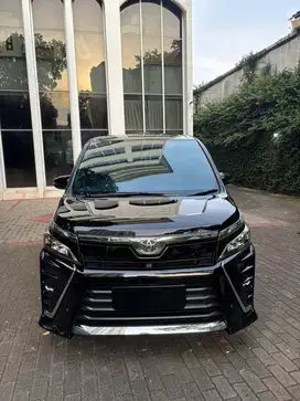 Toyota Voxy CBU 2018