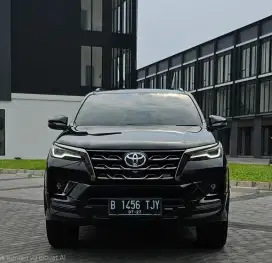 Toyota Fortuner 2.8 GR Sport AT 2022