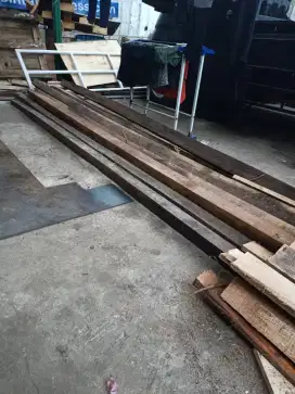 BANTALAN BAK TRUCK KAYU JOHAR