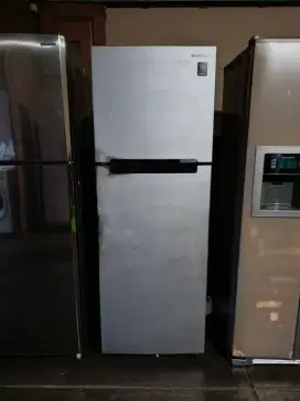 Kulkas samsung 2 pintu