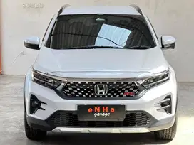 KM 15rb.. Honda WRV RS SENSING 1.5 A/T 2023.. Like New.. eNHa garage S