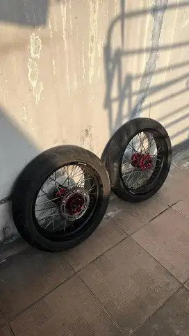 wheelset supermotor crf expedition