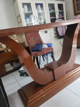 MEJA KONSUL Kokoh