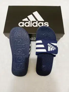 sandal pijit adidas original size ,40,41,42 harga 350 ps cilebut bogor