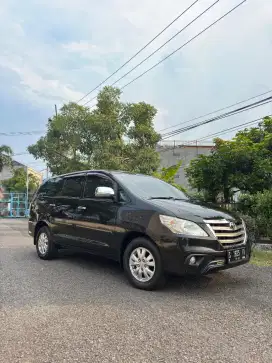 Toyota Innova G Matic diesel 2014 Barang Ciamik