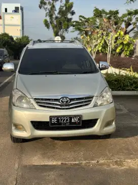 Toyota Innova tipe V diesel 2009