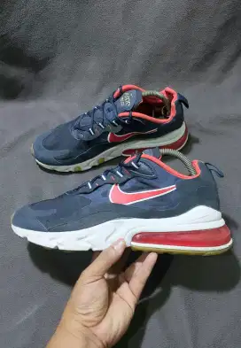 Sepatu Second Nike