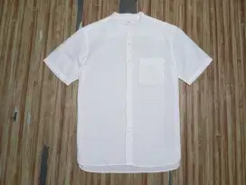 Kemeja Uniqlo Shanghai